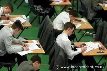 Thousands to receive GCSE results via app in pilot scheme