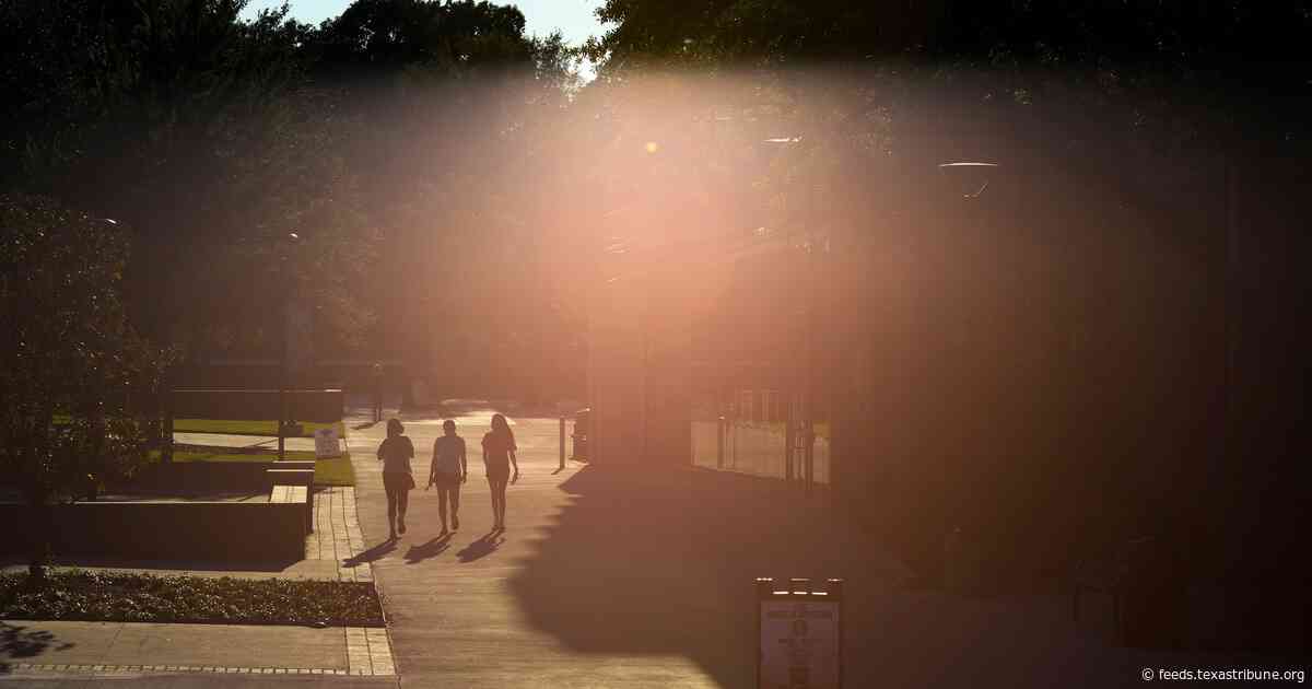 Texas Senate panel advances bill that would no longer allow undocumented students to pay in-state tuition