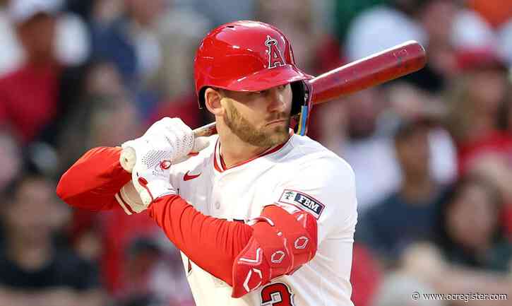 Angels’ slumping Taylor Ward gets extra work against live pitching