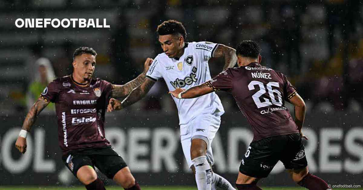 Botafogo edge Carabobo late, Libertadores dream still alive