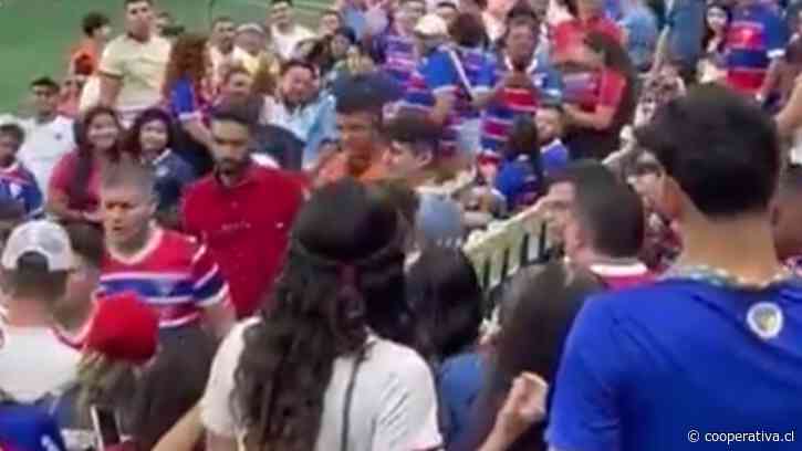 [VIDEO] Hinchas de Colo Colo fueron expulsados del Arena Castelao en duelo ante Fortaleza