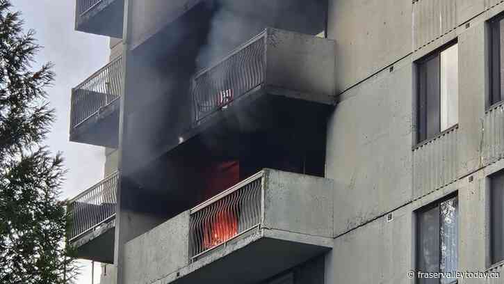 Fire erupts at downtown Chilliwack apartment, residents transported to hospital for smoke inhalation