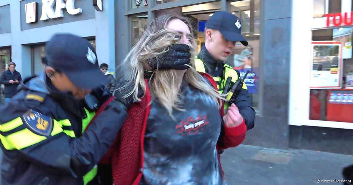 Raddraaiers dodenherdenking Dam: wie zijn Elise H. en die andere schreeuwer?