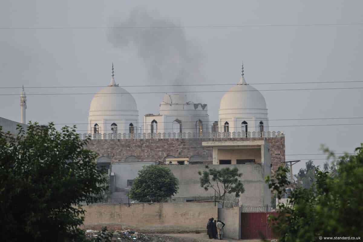 UK warns against travel to parts of India and Pakistan amid deadly conflict
