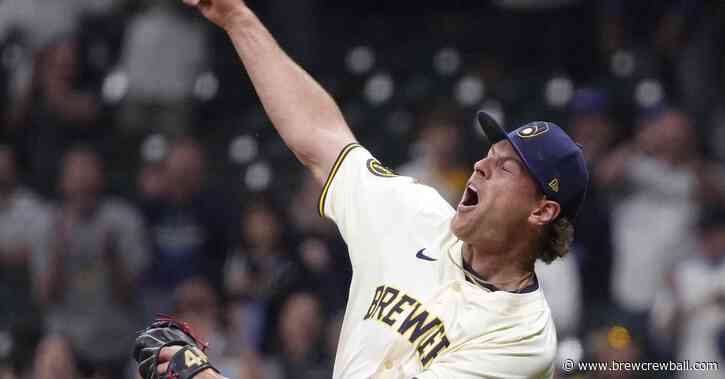 Brewers survive late rally by Astros to win third straight game