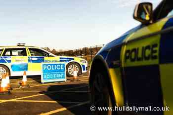 Chanterlands Avenue closed in both directions as police say 'avoid the area'