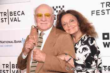 Echtgenoot van ontwerpster Diane Von Furstenberg uit zich op zijn 83ste als homo