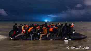 Conservatives unveil plans to deport migrants who claim benefits