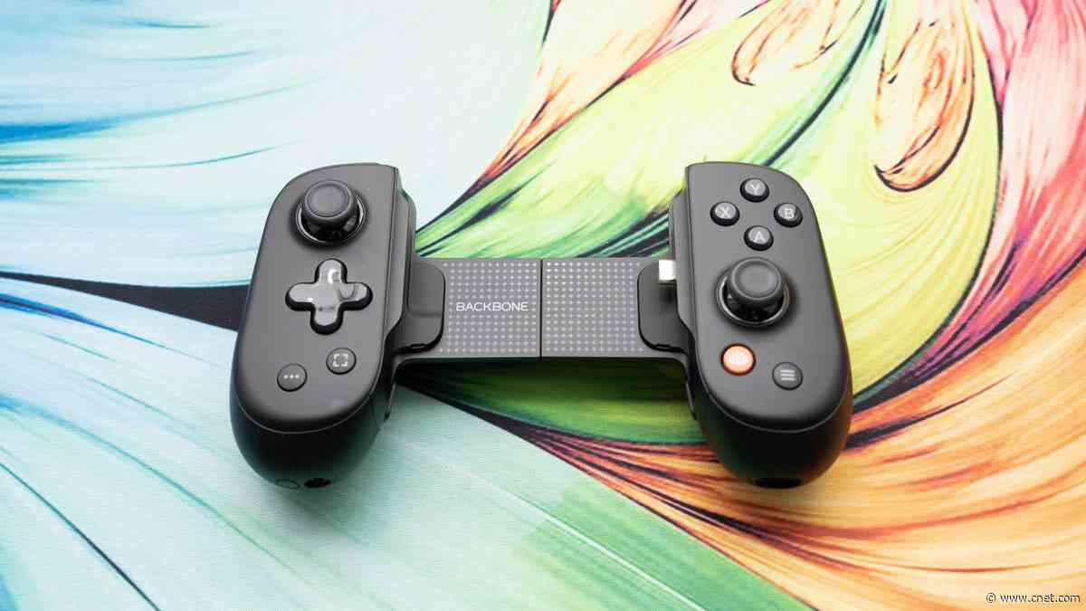Backbone Pro Review: A Smart Mobile Game Controller That'll Cost You
