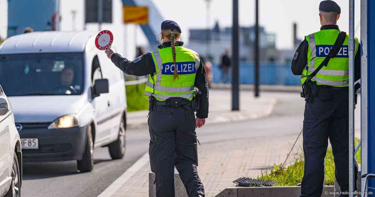 Dobrindt verstärkt Präsenz der Polizei an den Grenzen