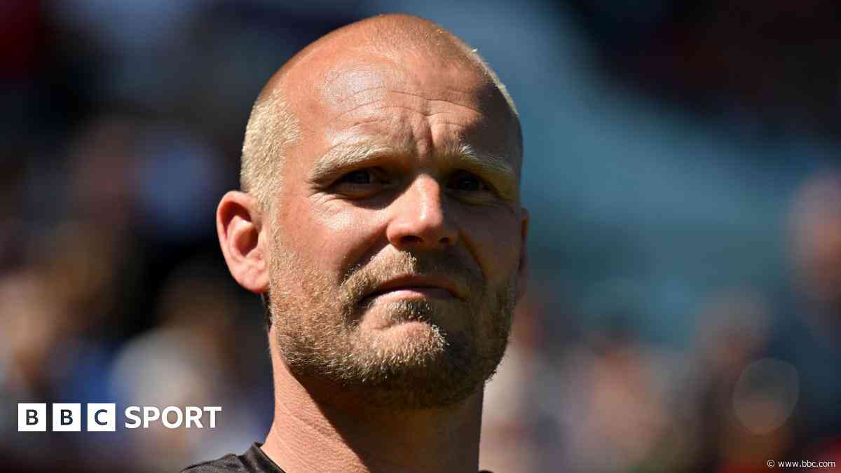 Bristol City can have no play-off regrets - Manning