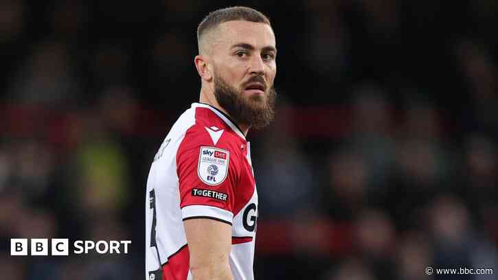 Full-back Butler extends Stevenage contract