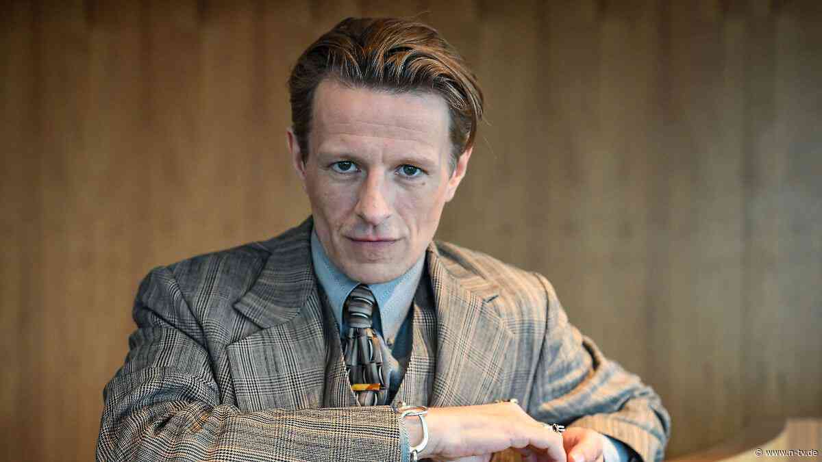 Alexander Scheer in Interview: "Der Mensch an sich ist ein Monster"