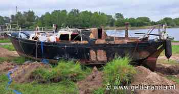 Man (40) opgepakt na dodelijke bootbrand, toeristen in shock: ‘Ze was kansloos’