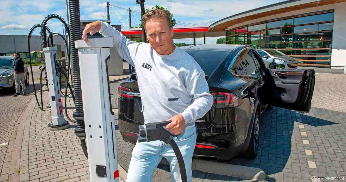 Elektrische rijders verbijsterd door stijgende kosten: ’Onze overheid is instabiel’