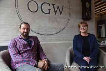 Timothy (44) en Nancy (58) nemen ’t Oud Gemeentehuis over: “Met onze brasserie een vaste waarde worden in Wieze”