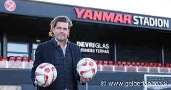 Almere City-directeur wil club laten groeien, maar voelt zich soms geremd: ‘In wereld van ambtenaren is willen niet altijd kunnen’
