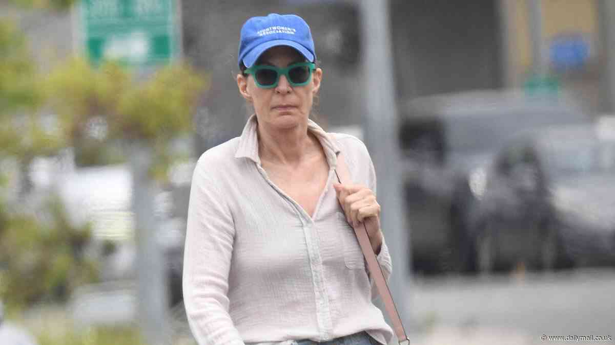 Oscar-winning actress looks unrecognizable during rare outing in LA... can you guess who she is?