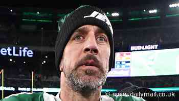Pittsburgh Steelers official gives bleak verdict on Aaron Rodgers standoff
