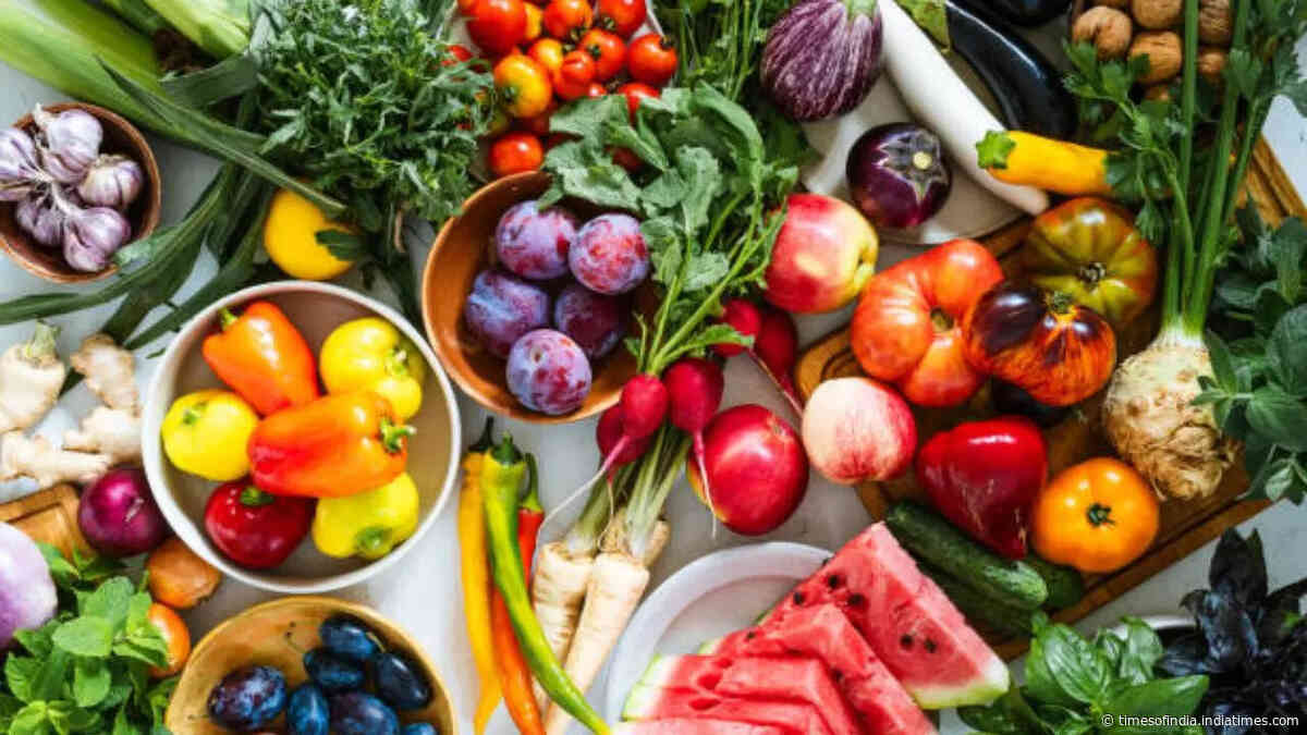 5 foods rich in flavonoids that may help you age better