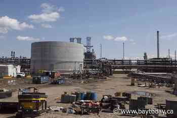 Heavy lifting begins as Suncor starts refurbishing decades-old upgrader components