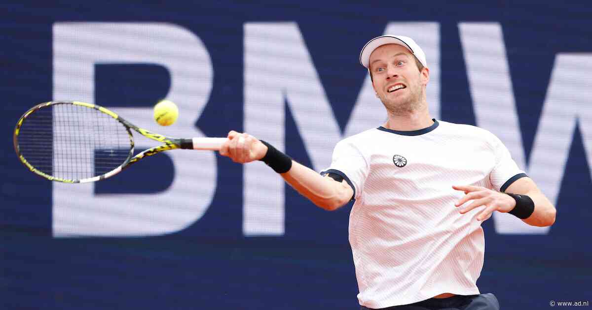 Deelname Roland Garros in gevaar: Botic van de Zandschulp nog weken aan de kant met blessure