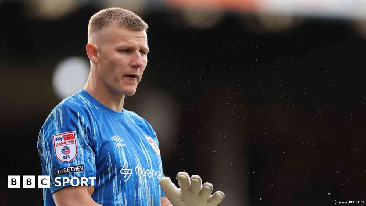 Six leaving Grimsby after missing out on play-offs