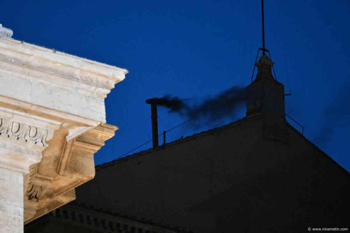 Pas encore de nouveau pape au premier jour du conclave, les portes de la chapelle Sixtine désormais fermées... suivez notre direct