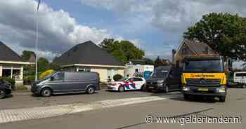 Politie treft overleden persoon aan in woning, identiteit nog niet bekend