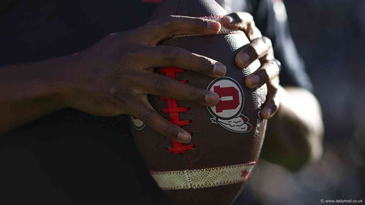 College football quarterback forced to retire due to major injury
