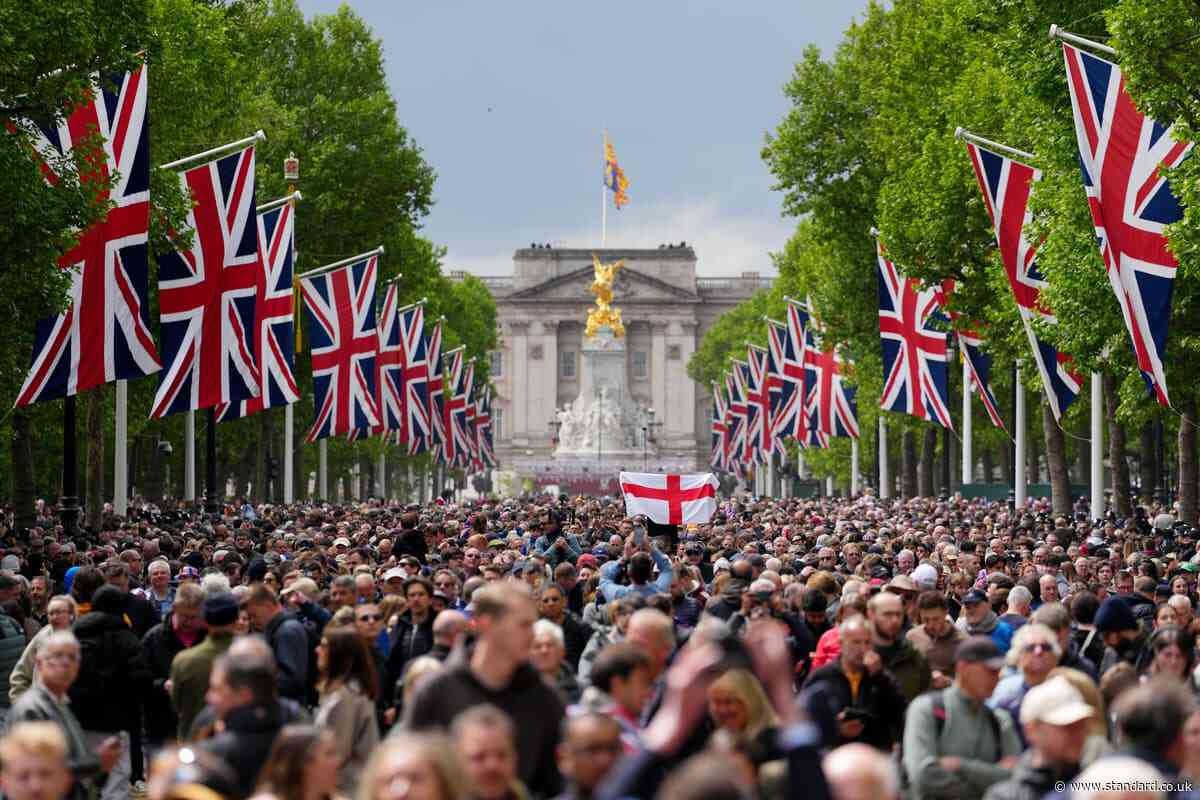White roses for veterans and candle lit by Churchill descendant at VE Day event