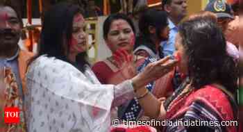As Bhubaneswar celebrates, sale of sindoor sees sharp rise