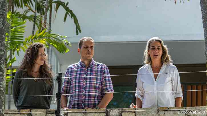 El antichavismo celebra "rescate" de asilados en embajada y Maduro mantiene silencio