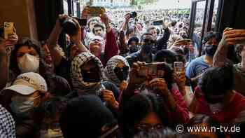 Protest gegen Gaza-Krieg: Vermummte dringen in Bibliothek der Columbia-Uni ein