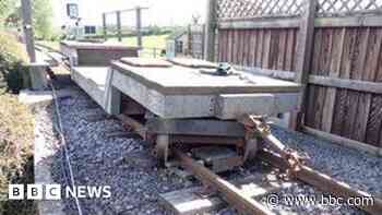 Volunteer hit by train wagon seriously injured
