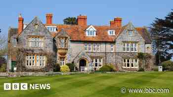 Pupils injured by power cables at private school