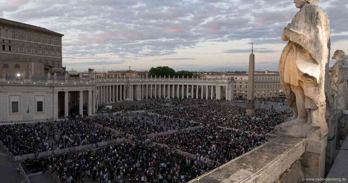 Kardinäle suchen weiter nach neuem Papst