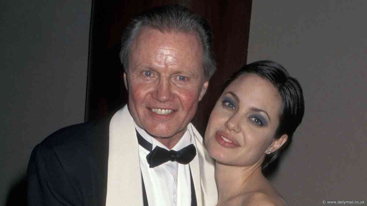 Jon Voight fears Hollywood will collapse unless 'people roll up their sleeves' as he praises Trump tariffs