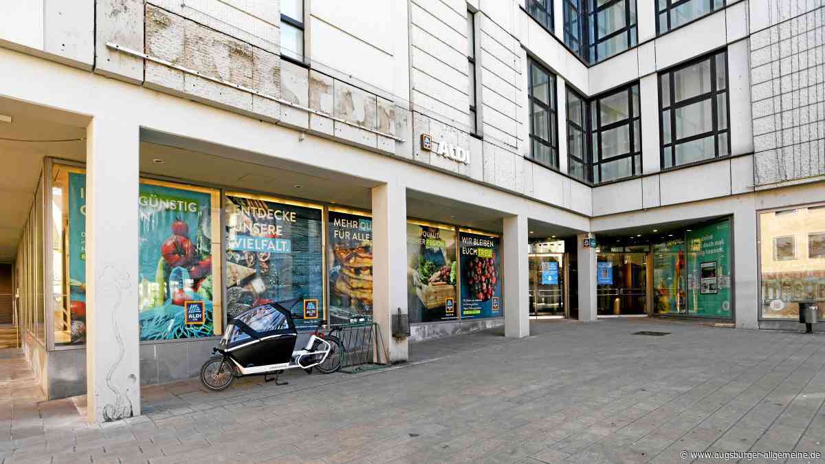 Deshalb steht das Augsburger Karstadt-Gebäude immer noch größtenteils leer