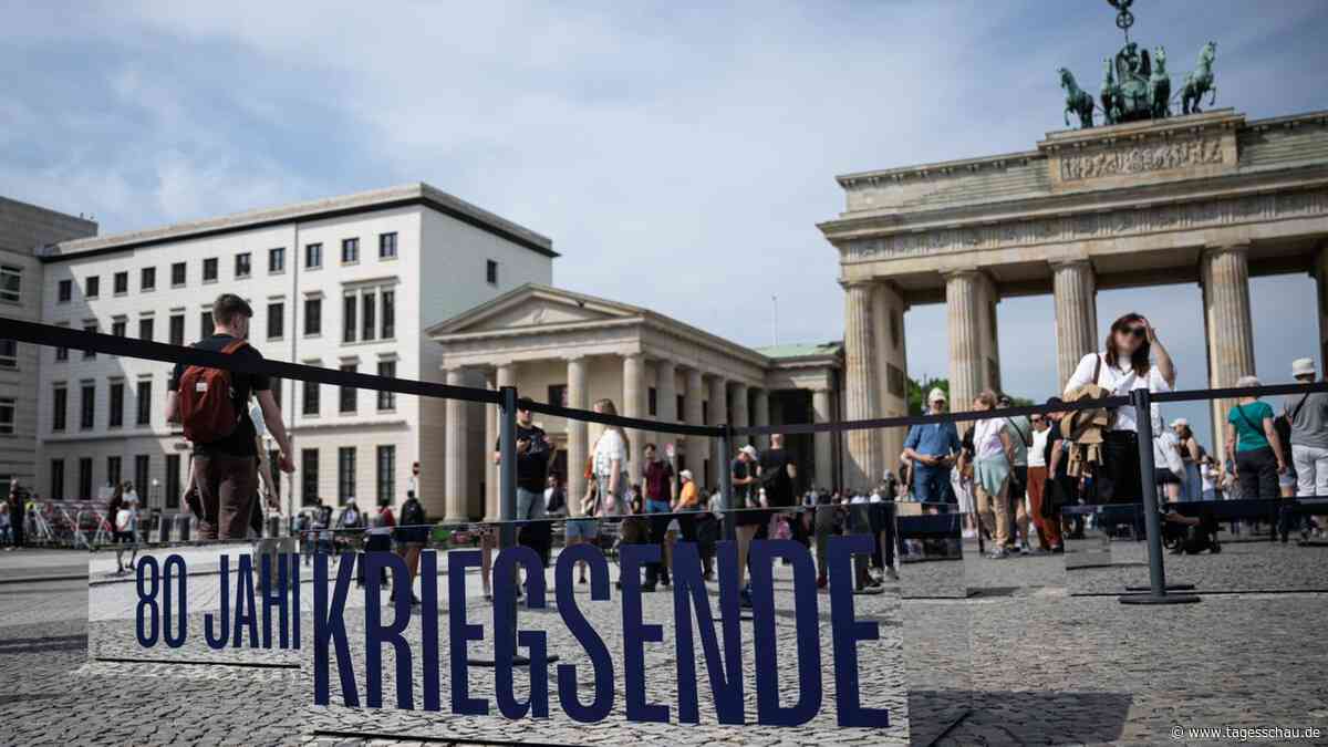 Gedenken, überschattet von einem neuen Krieg