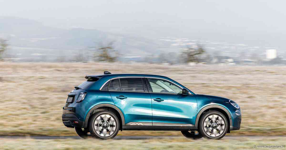 TEST - Fiat 600e deelt twee rake klappen uit aan Kia EV3 en Skoda Elroq