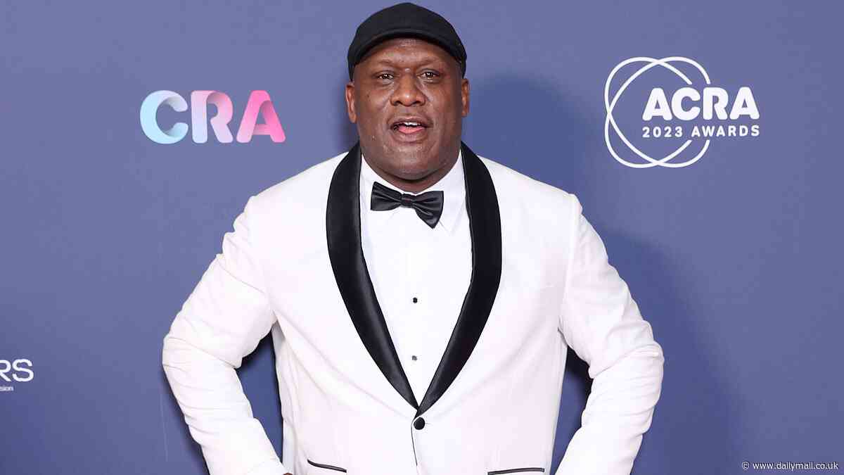 Footy star Wendell Sailor suffers a blow as he fronts court accused of assaulting two men in drunken late-night pub rampage