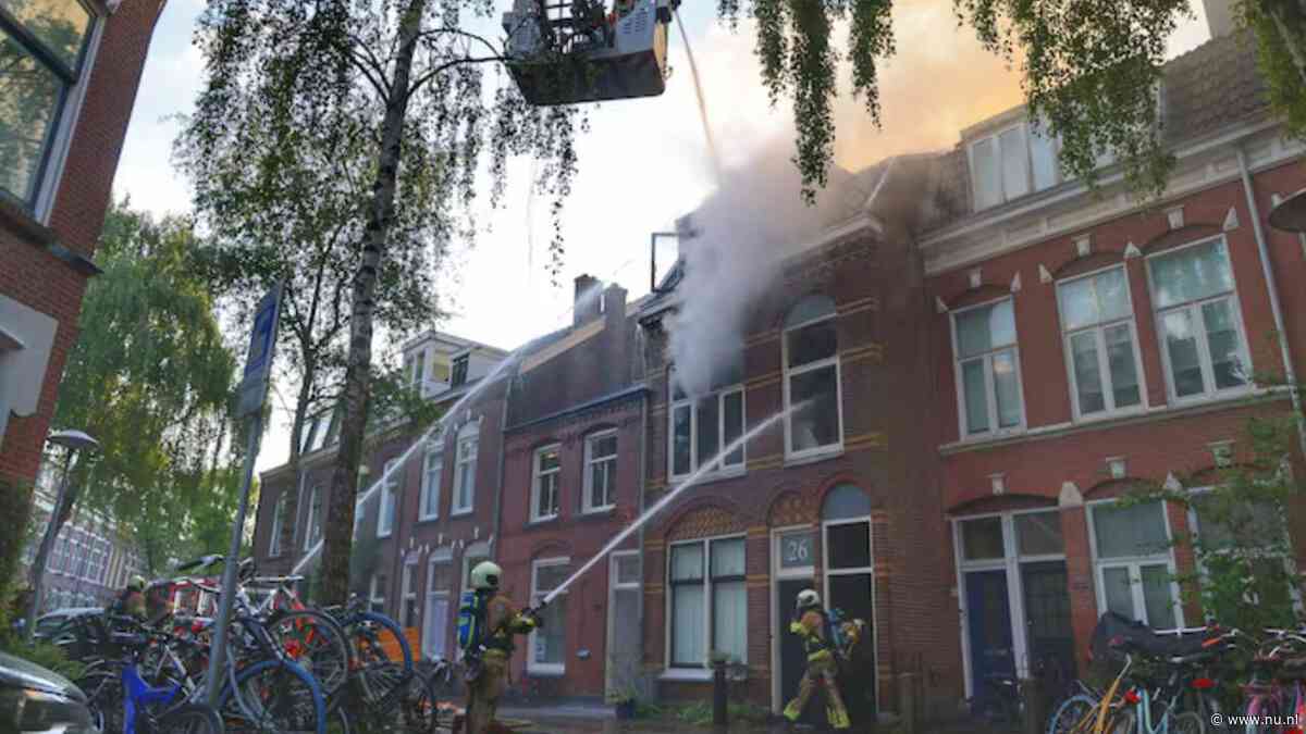 Bewoners gered van balkon en dak bij uitslaande brand in Utrecht
