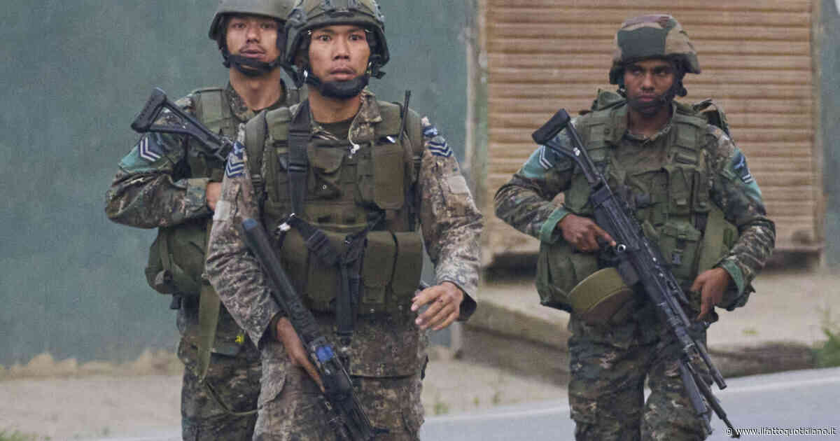 India-Pakistan, scontri sul confine in Kashmir. Nuova Delhi: “13 civili uccisi e 59 feriti”