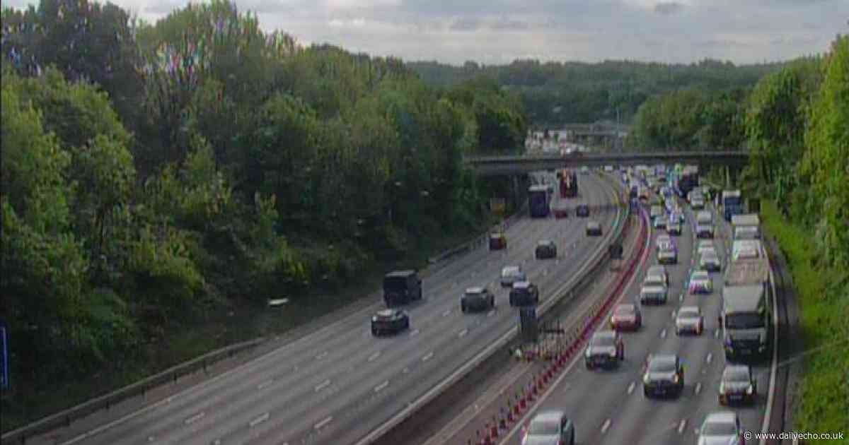 Drivers on the M27 facing rush hour delays as one lane closed