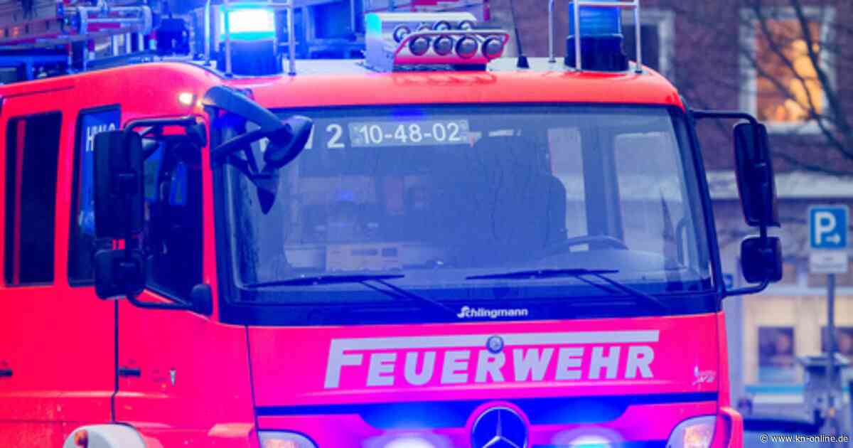 Neumünster: Gasleck sorgt für Feuerwehreinsatz – 16 Bewohner evakuiert