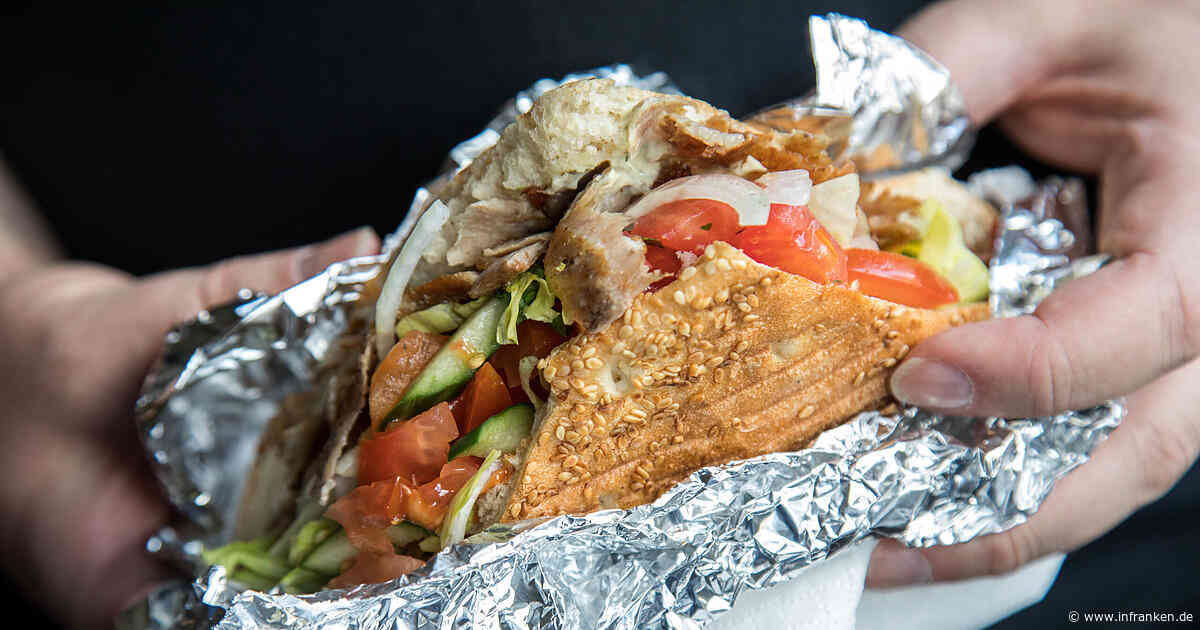 Döner-Streit sorgt für Schlägerei in Bamberg - mehrere Polizeistreifen rücken an