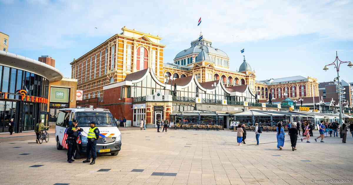Ondernemers Scheveningen eisen meer politie en geld na rellen: ‘Imago liep enorme schade op’