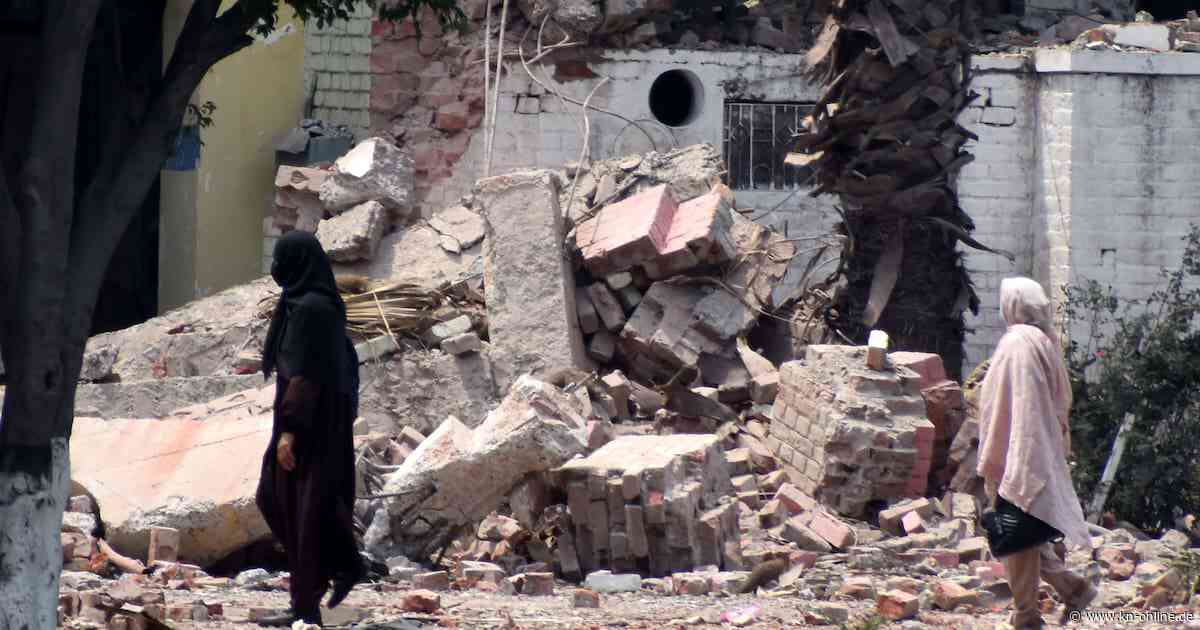 Indien meldet Artilleriefeuer, Pakistan den Abschuss indischer Drohnen