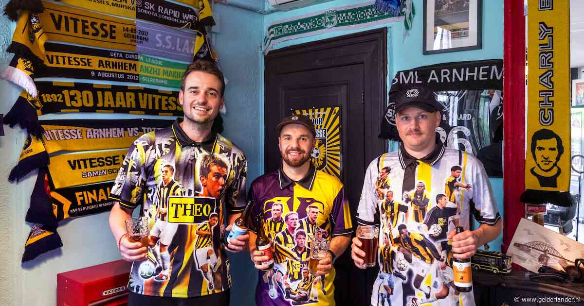 Vrienden brengen met shirts ode aan ‘cultclub’ Vitesse: ‘Bij de club gebeurt altijd wat’